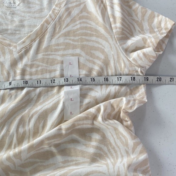 Isabel Maternity Zebra Print  Shirred V-Neck Short Sleeve Tee Top T-Shirt Beige - Picture 10 of 14